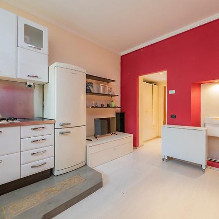 Xenia Apartments - Colorful Apartment In Fiera Area Μιλάνο Εξωτερικό φωτογραφία